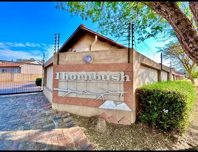 3 BEDROOM APARTMENT FOR SALE IN MAGALIESBERG COUNTRY ESTATE